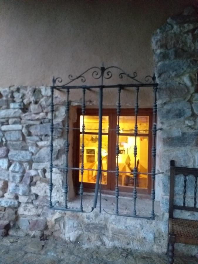 Molino Del Buho Guest House Torre la Carcel Luaran gambar
