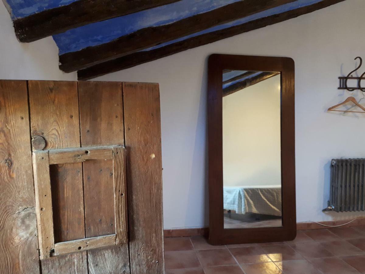Molino Del Buho Guest House Torre la Carcel Luaran gambar